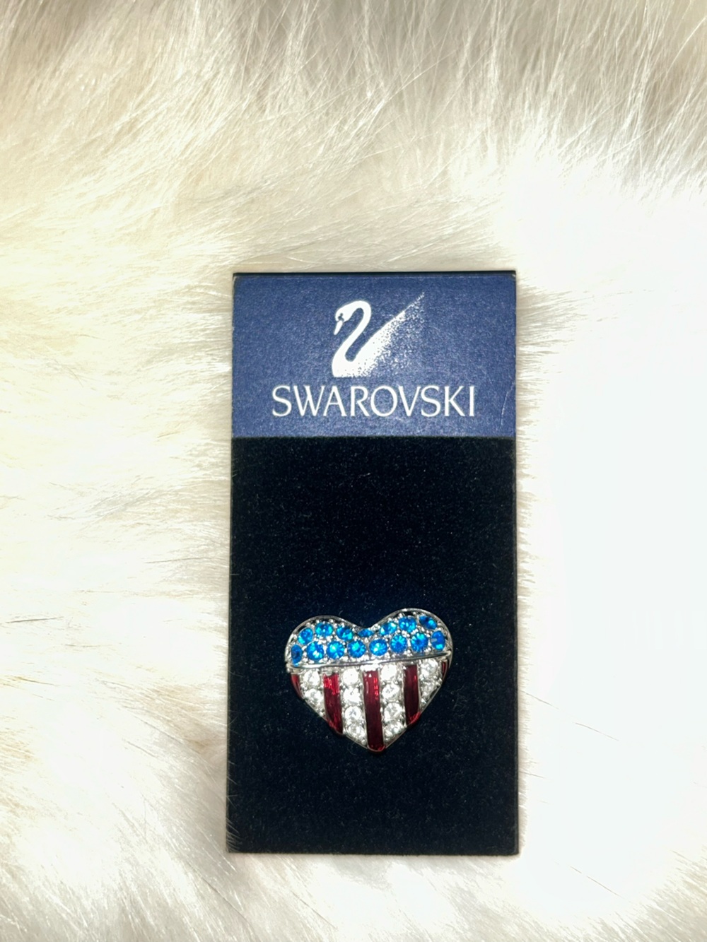 Swarovski "Brave Heart" American flag pin Red, White and Blue Crystals -NWT- - Picture 7 of 9